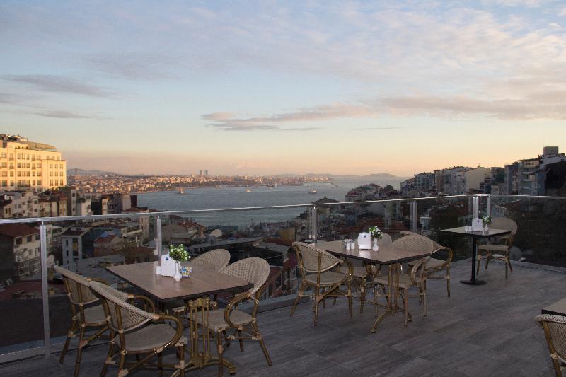 Otel Tryp By Wyndham Taksim 4*